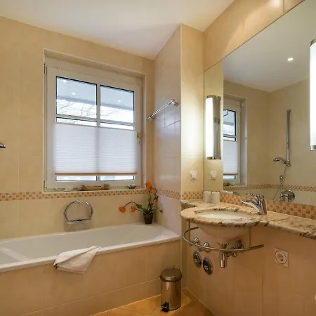 Kaiservillen Heringsdorf - Ferienwohnung Mit 1 Schlafzimmer Und Balkon C23 Exterior photo