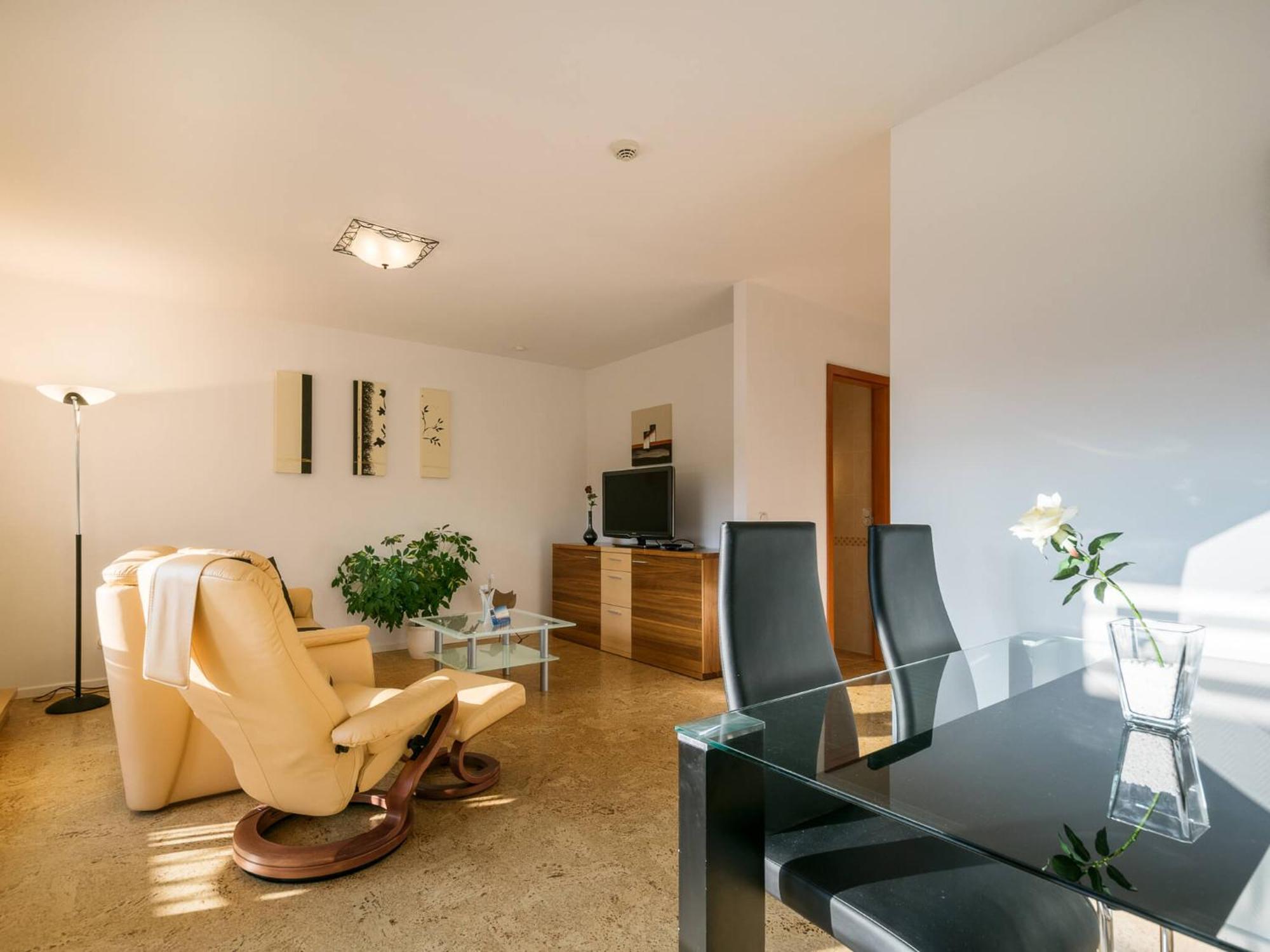 Kaiservillen - Mit 1 Schlafzimmer Und Balkon C23